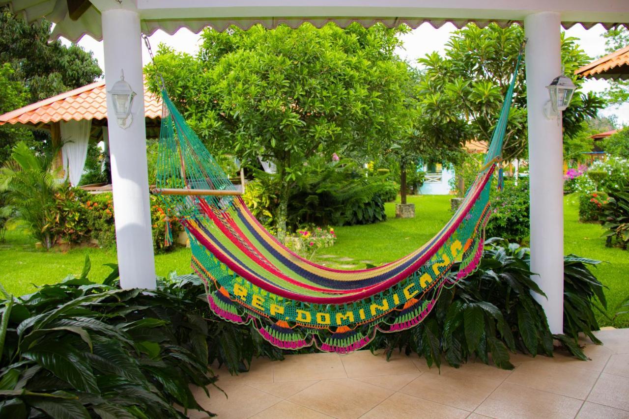 Deluxe Suites Guacamayos - Eco-Lodge & Swimming Pool Bonao ภายนอก รูปภาพ