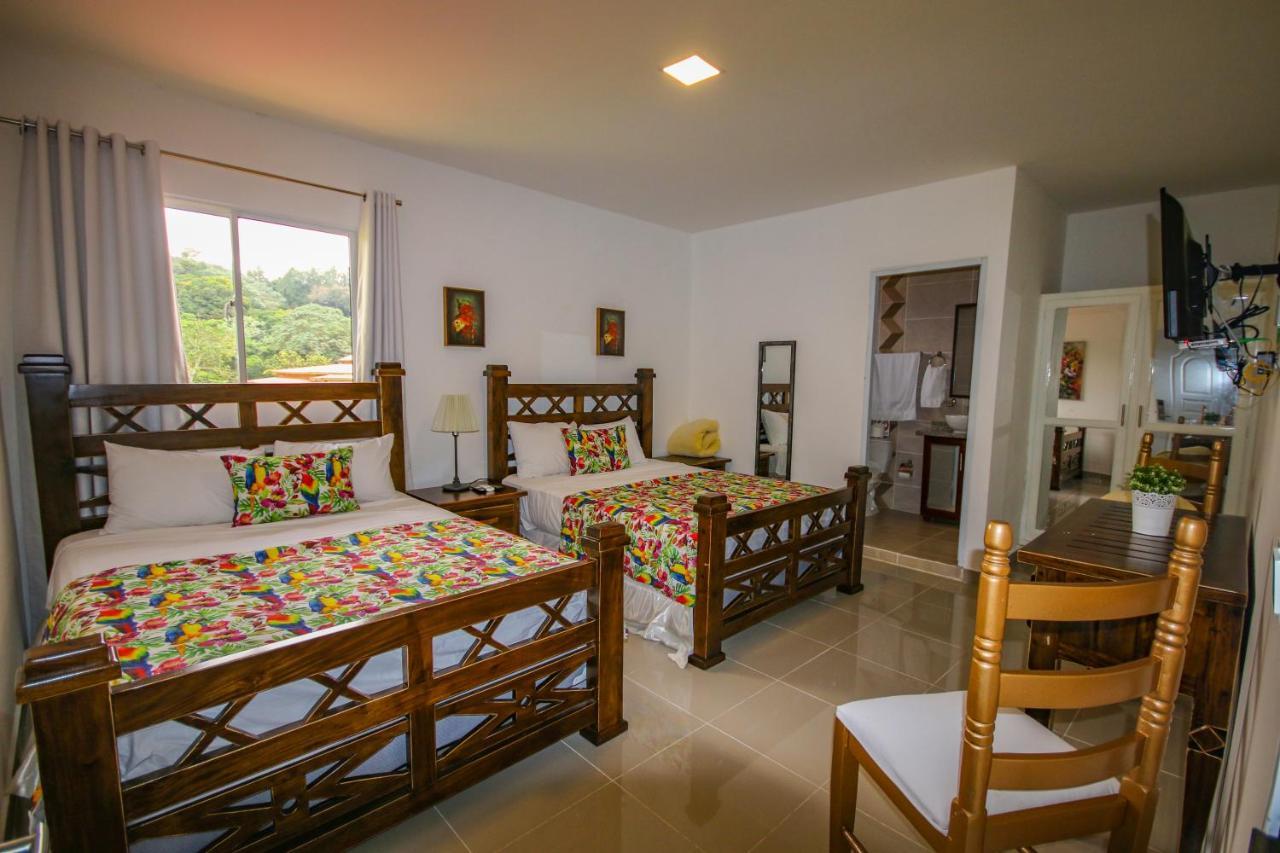 Deluxe Suites Guacamayos - Eco-Lodge & Swimming Pool Bonao ภายนอก รูปภาพ