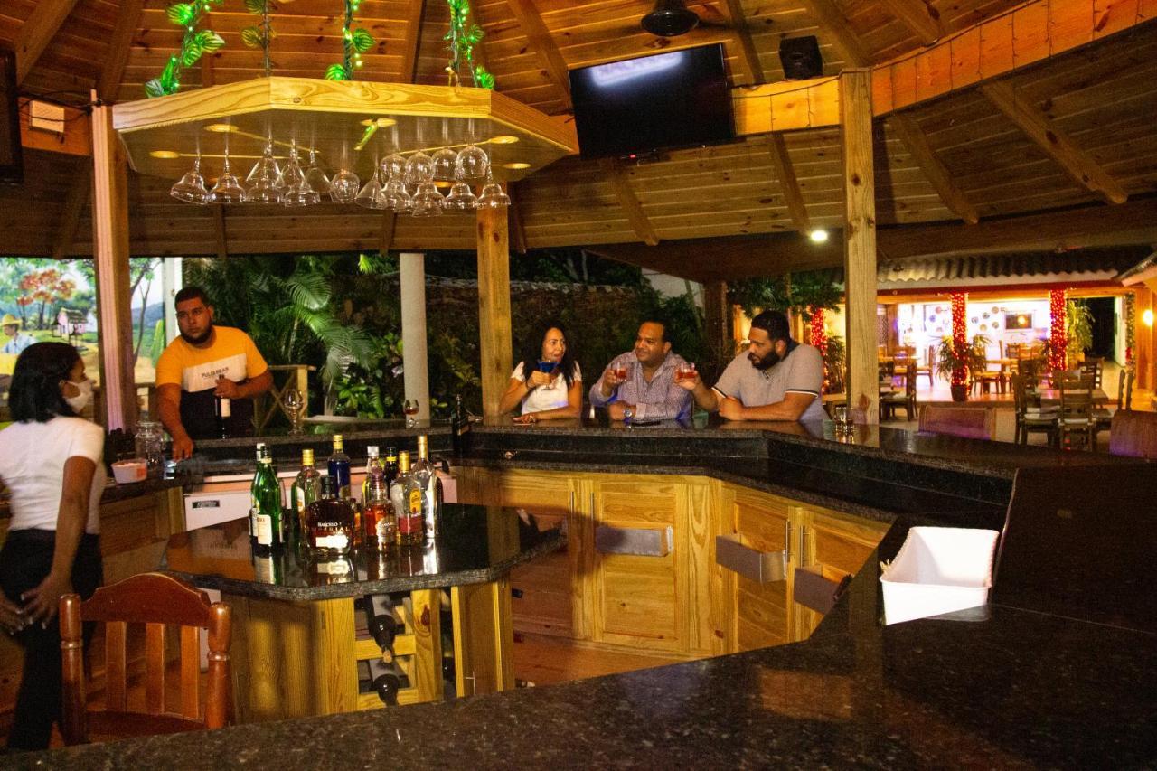 Deluxe Suites Guacamayos - Eco-Lodge & Swimming Pool Bonao ภายนอก รูปภาพ